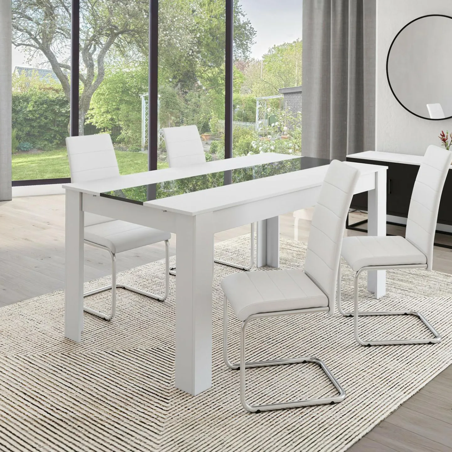 Chaises blanches design pour salle à manger MIA*IDMarket Hot