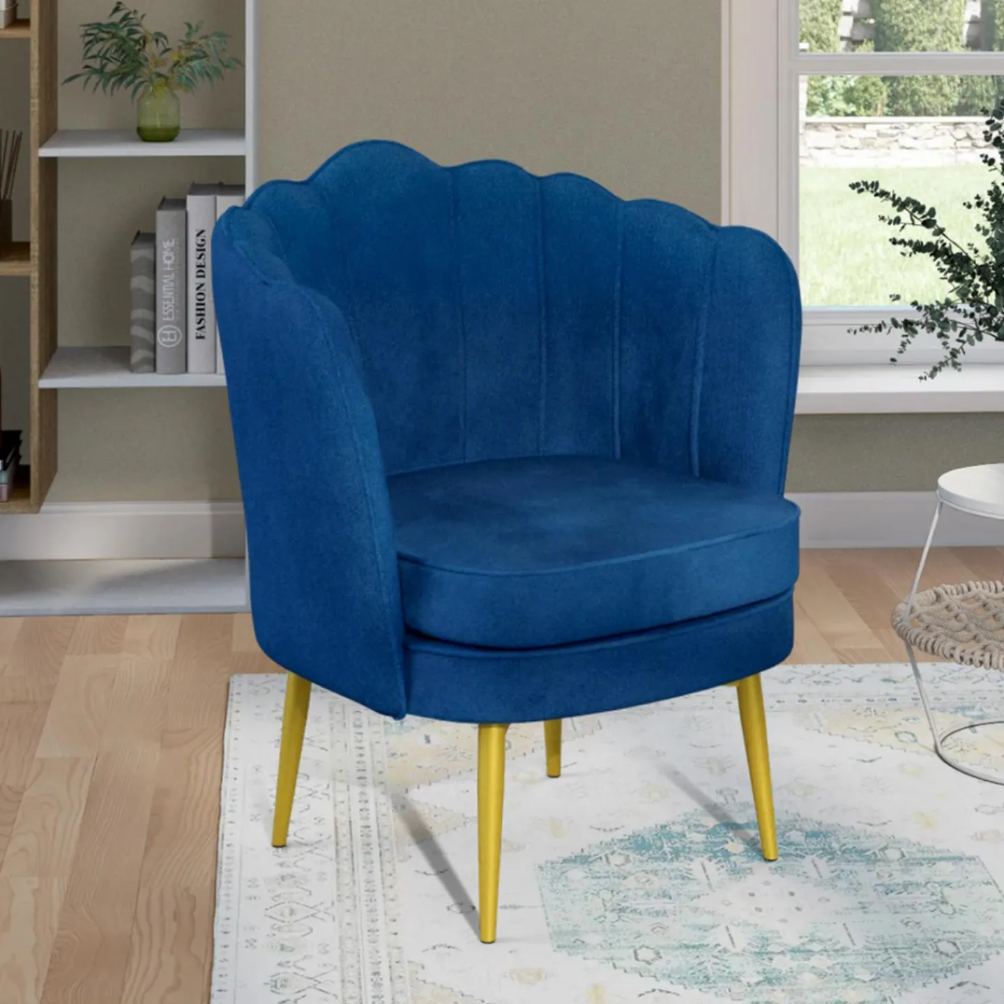 Fauteuil coquillage en velours bleu nuit avec pieds dorés*IDMarket New