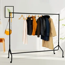 Portant à vêtements métal noir sur roulettes*IDMarket Outlet