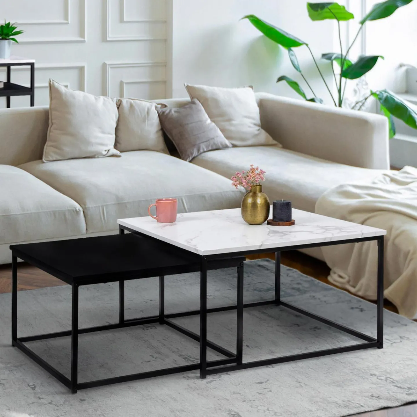 Tables basses gigognes effet marbre blanc et pieds en métal noir*IDMarket Online