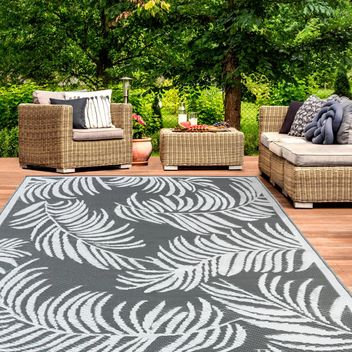 Tapis extérieur terrasse motifs tropicaux gris et blancs 180 x 280 cm*IDMarket Best