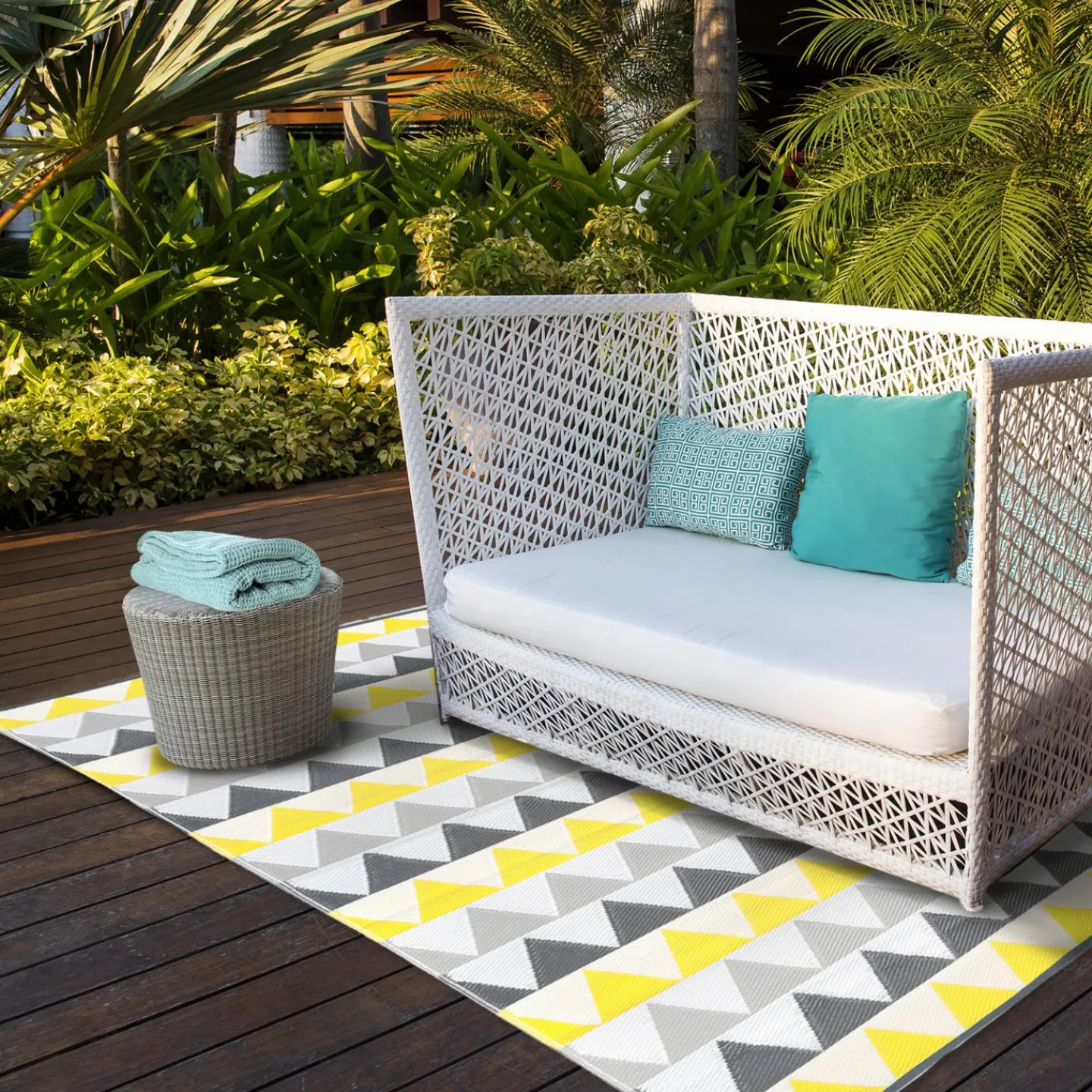 Tapis extérieur terrasse motifs triangles gris et jaune 180 x 280 cm*IDMarket